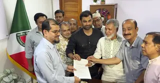 বিসিবি নির্বাচন নিয়ে তদন্তের দাবি ৫০ ক্লাবের; ক্রীড়া পরিষদে তামিমের আবেদন